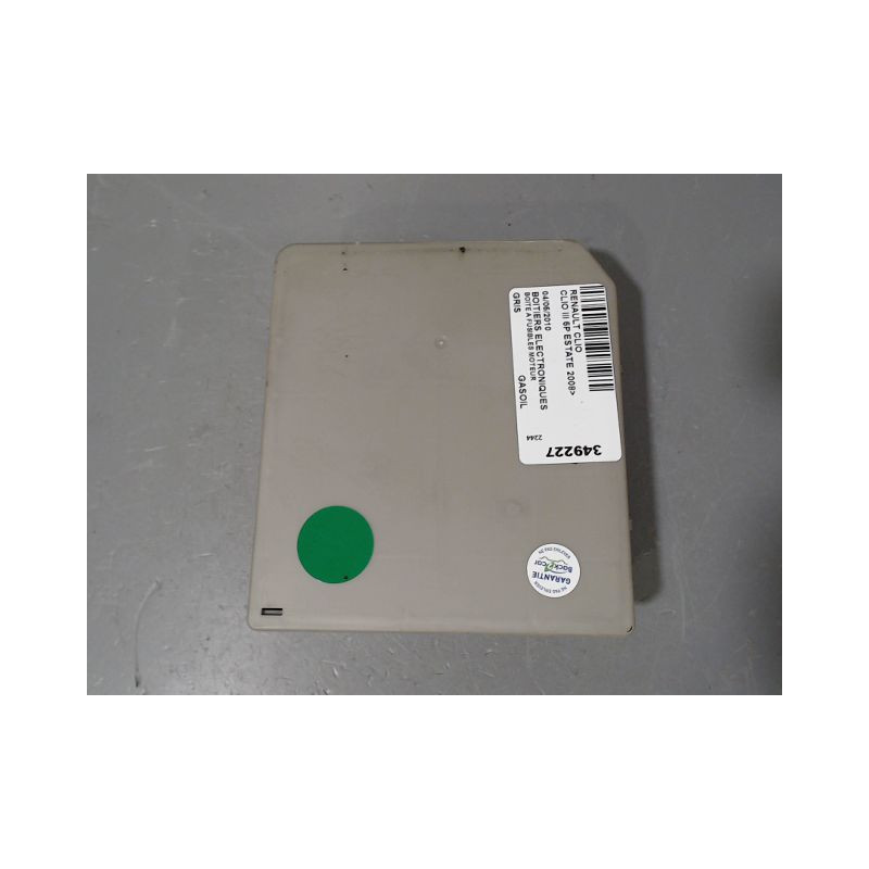 BOITE A FUSIBLES RENAULT CLIO III ESTATE 2008-