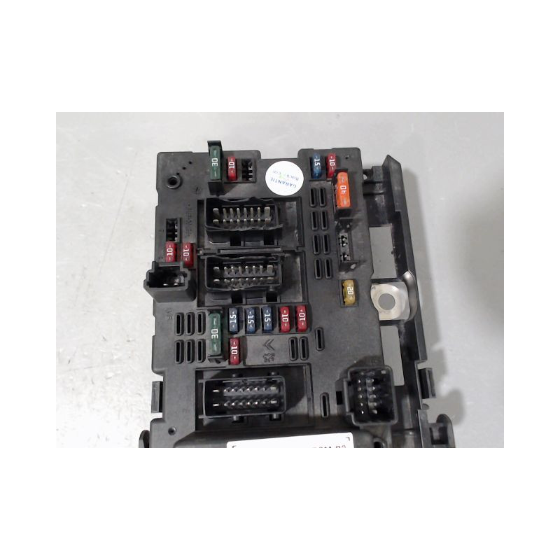 BOITE A FUSIBLES PEUGEOT 307 2001-2005