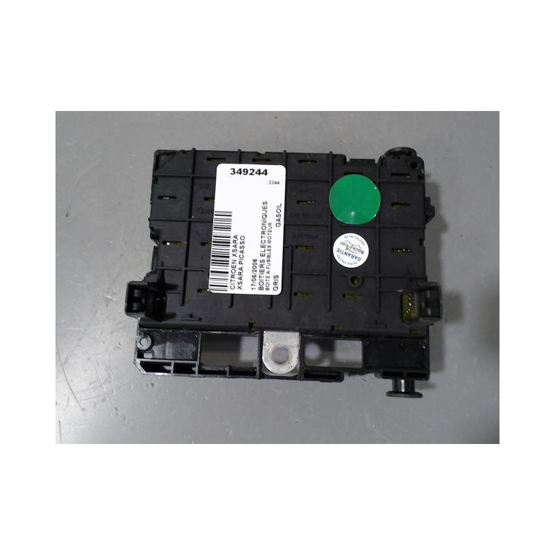 BOITE A FUSIBLES CITROEN XSARA PICASSO