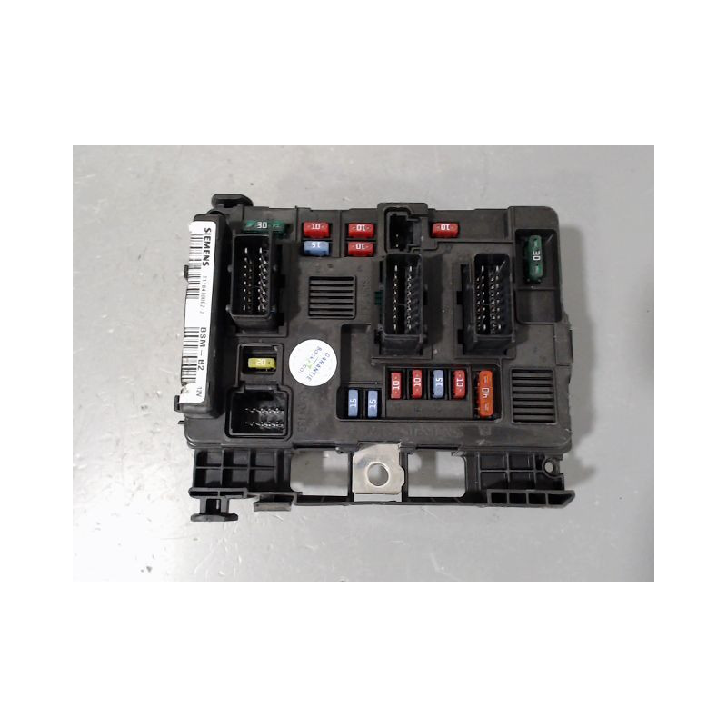 BOITE A FUSIBLES PEUGEOT 206 SW 02-06