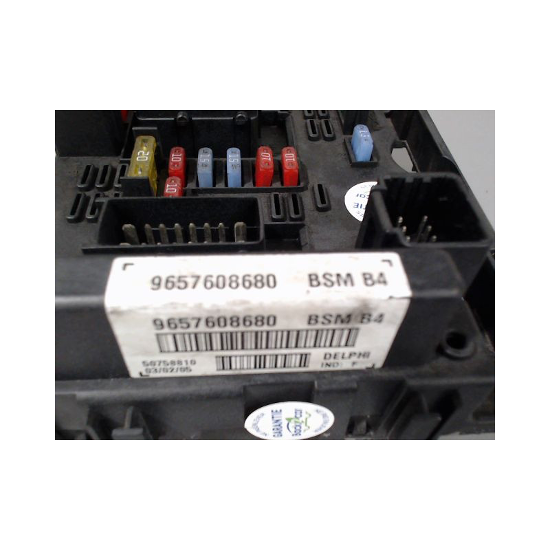 BOITE A FUSIBLES CITROEN XSARA PICASSO