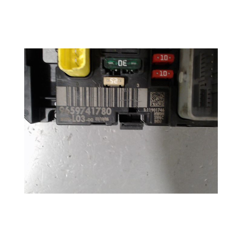 BOITE A FUSIBLES CITROEN C3 2005-