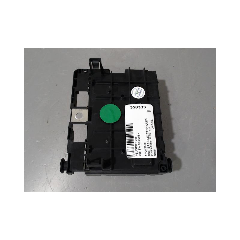 BOITE A FUSIBLES PEUGEOT 308 SW 2008-