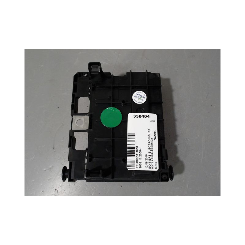 BOITE A FUSIBLES PEUGEOT 3008 2008-