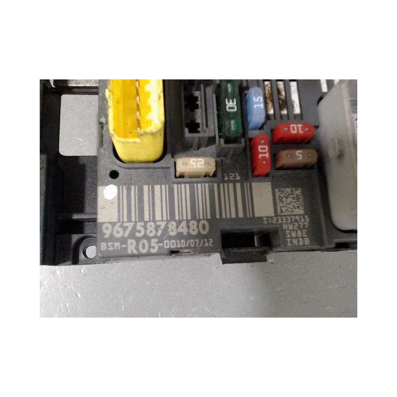 BOITE A FUSIBLES PEUGEOT PARTNER FGT 2002-