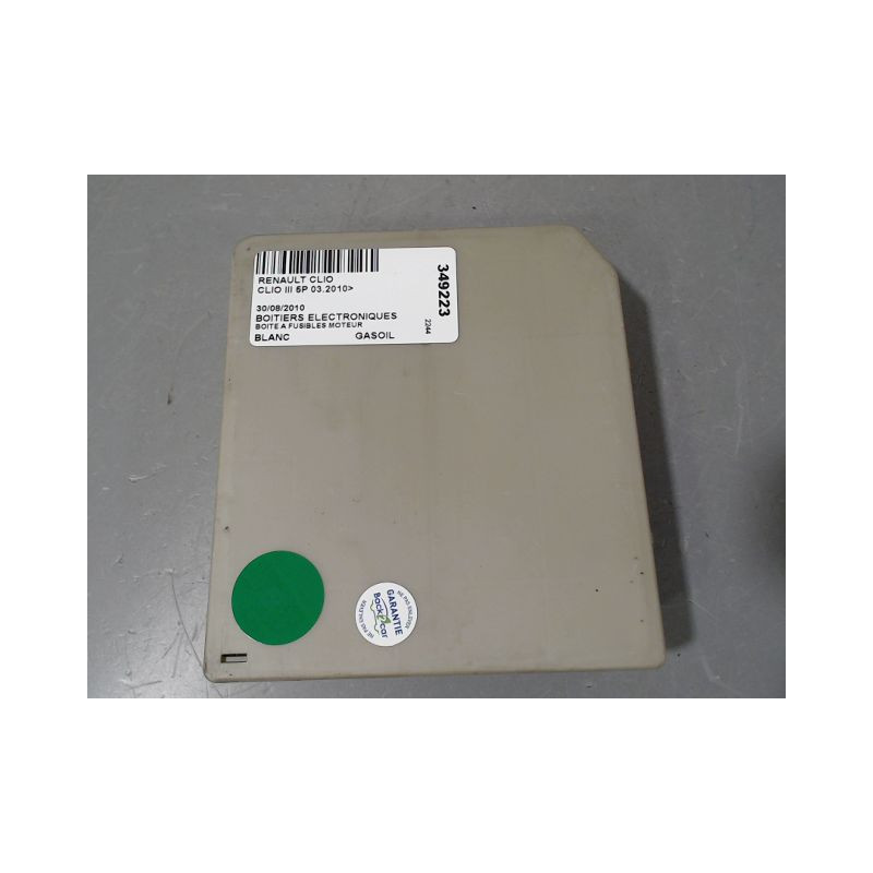 BOITE A FUSIBLES RENAULT CLIO III 2010-