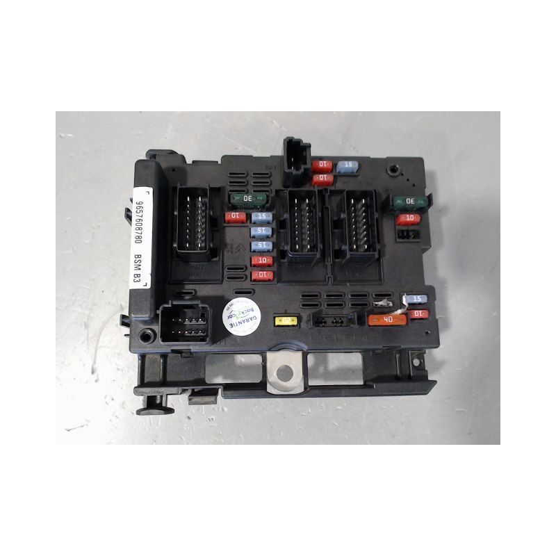 BOITE A FUSIBLES PEUGEOT 206 3P
