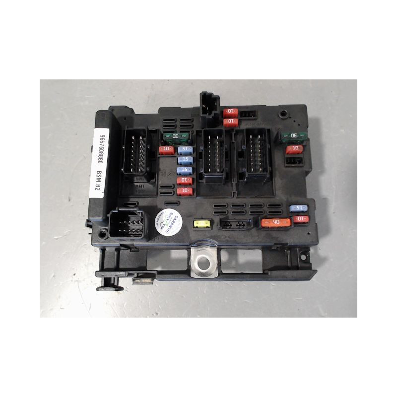 BOITE A FUSIBLES PEUGEOT 206+ 2009-
