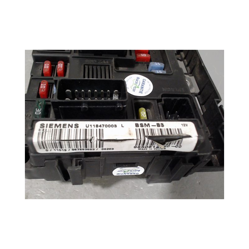 BOITE A FUSIBLES PEUGEOT 206