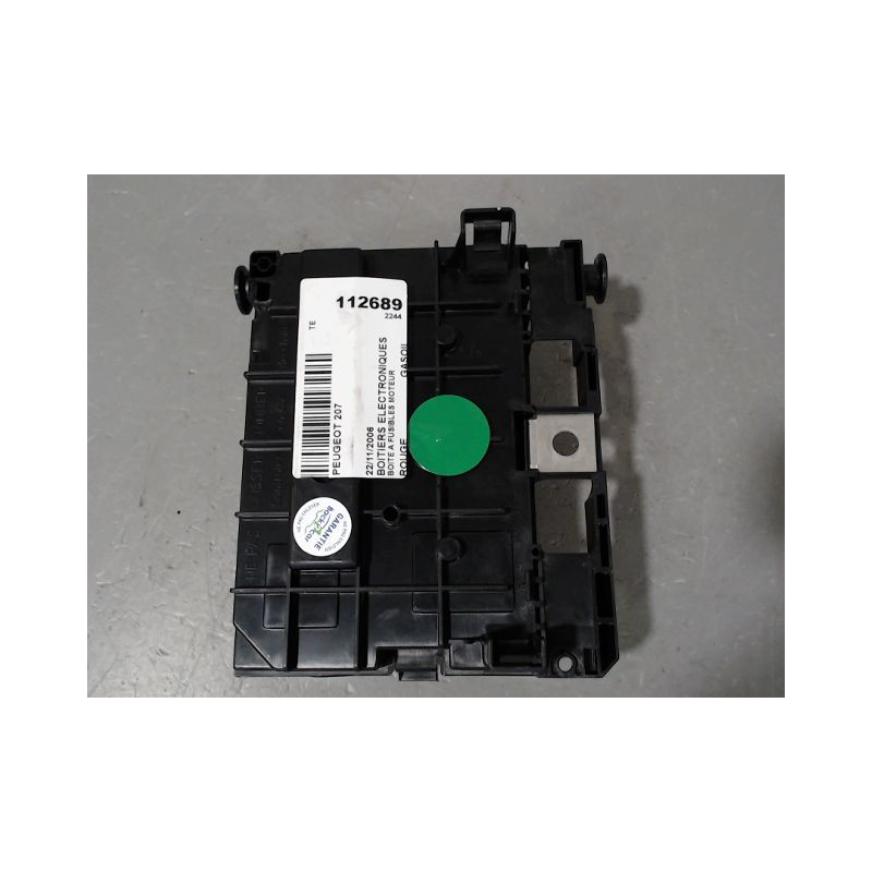 BOITE A FUSIBLES PEUGEOT 207