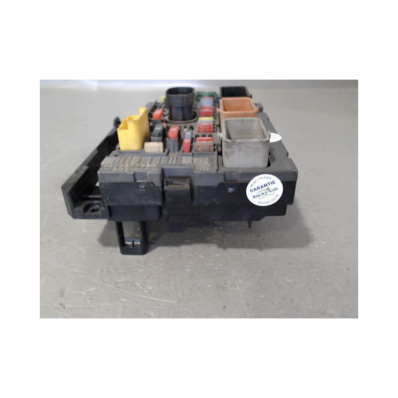 BOITE A FUSIBLES CITROEN C4