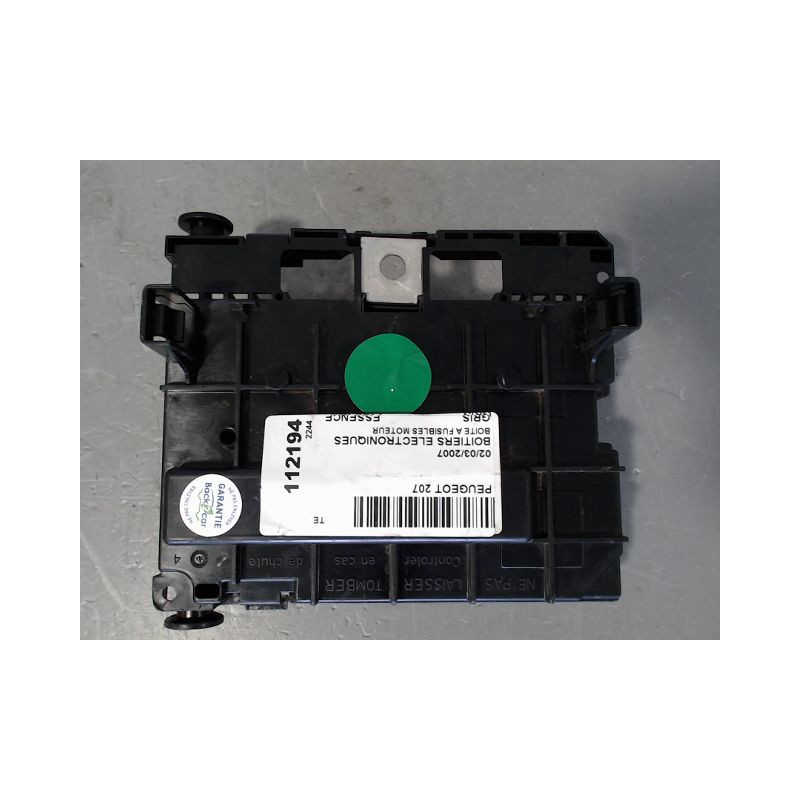 BOITE A FUSIBLES PEUGEOT 207