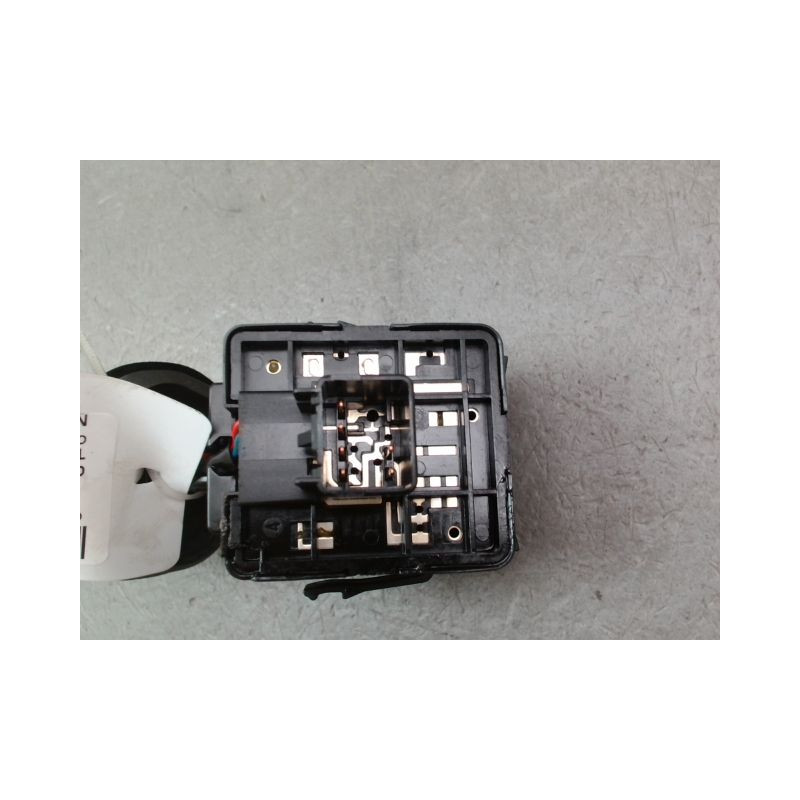 COMMANDE ESSUIE GLACE CHEVROLET CAPTIVA