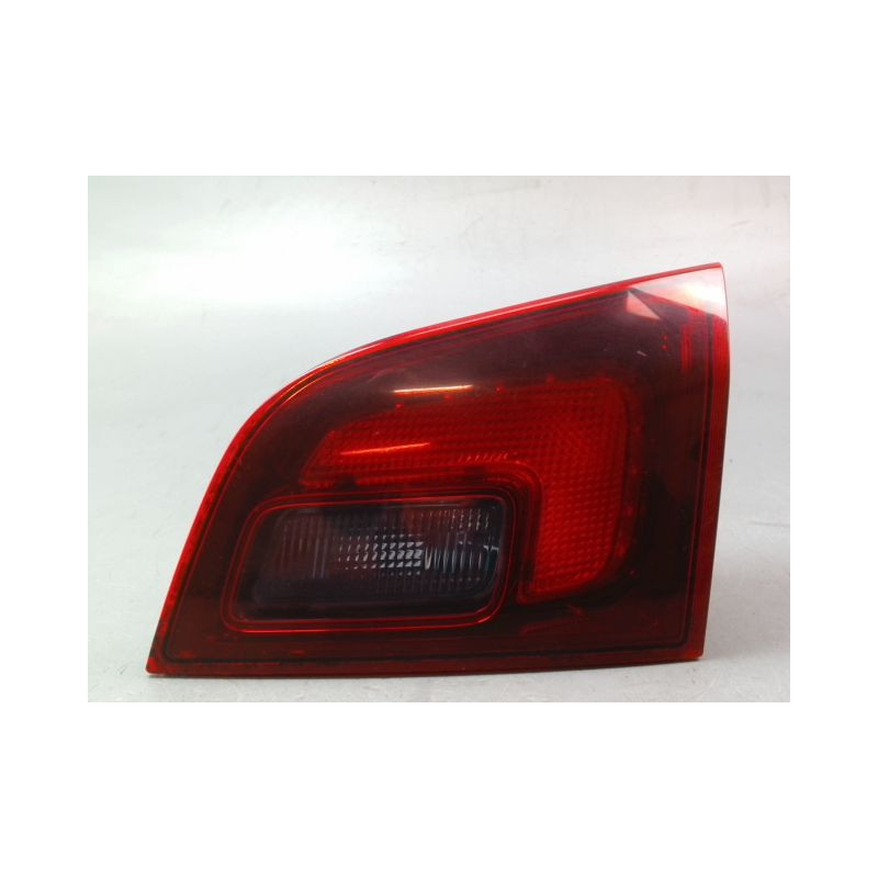 FEU ARRIERE INTERIEUR DROIT OPEL ASTRA BREAK 2004-