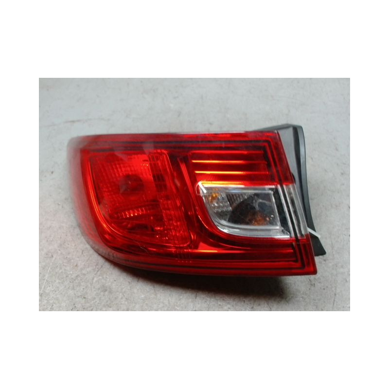 FEU ARRIERE GAUCHE  RENAULT CLIO IV 2012-