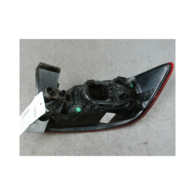 FEU ARRIERE GAUCHE  RENAULT CLIO IV 2012-