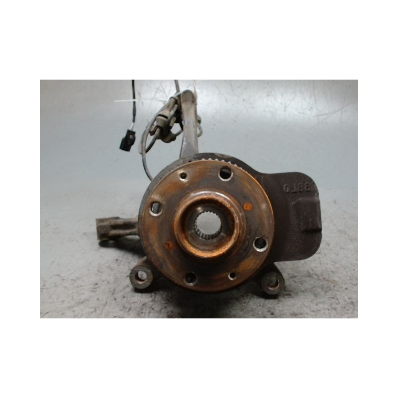 PIVOT AVANT GAUCHE SUZUKI SWIFT