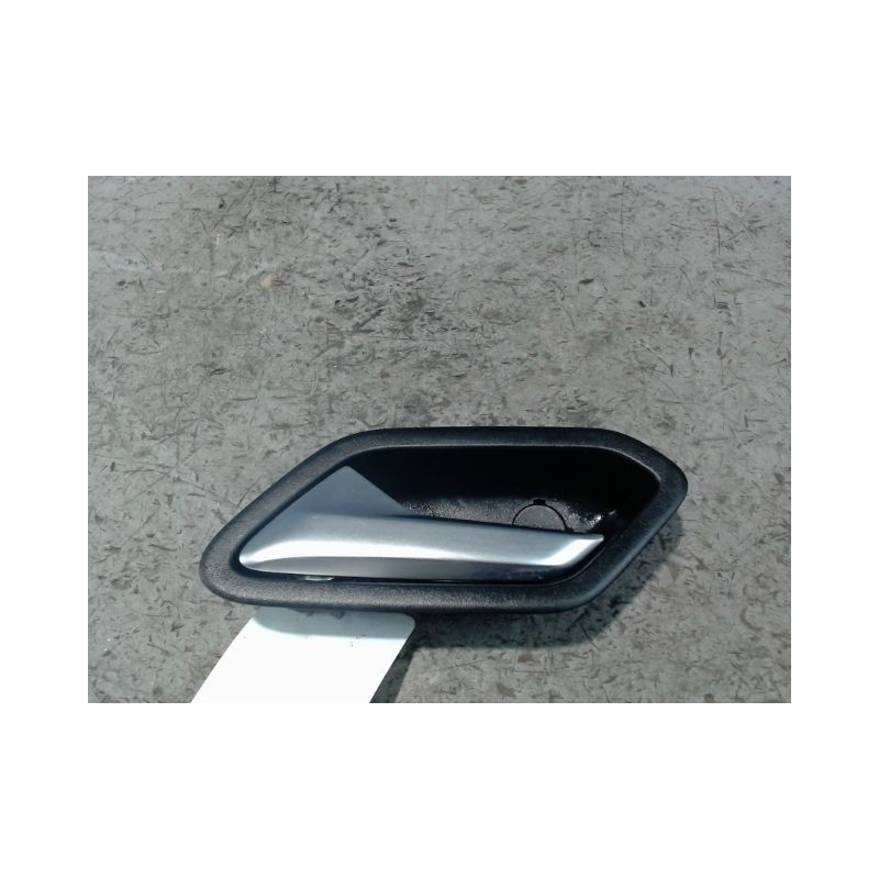 POIGNEE INTERIEURE PORTE AVANT GAUCHE DACIA JOGGER