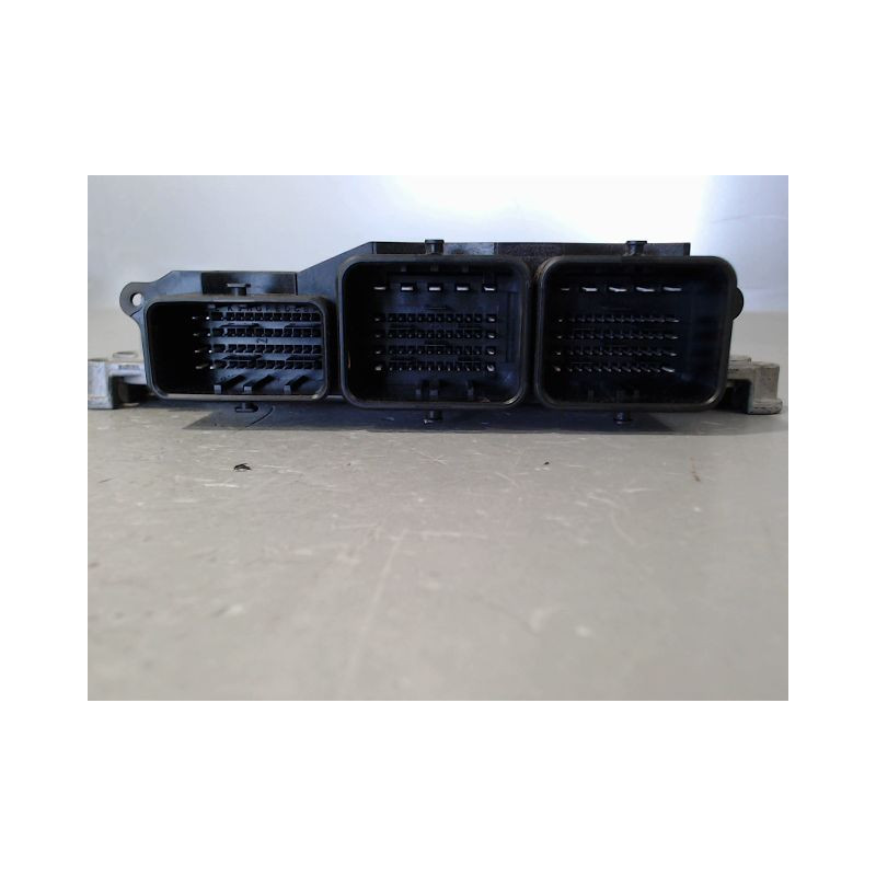 CALCULATEUR MOTEUR PEUGEOT 207
