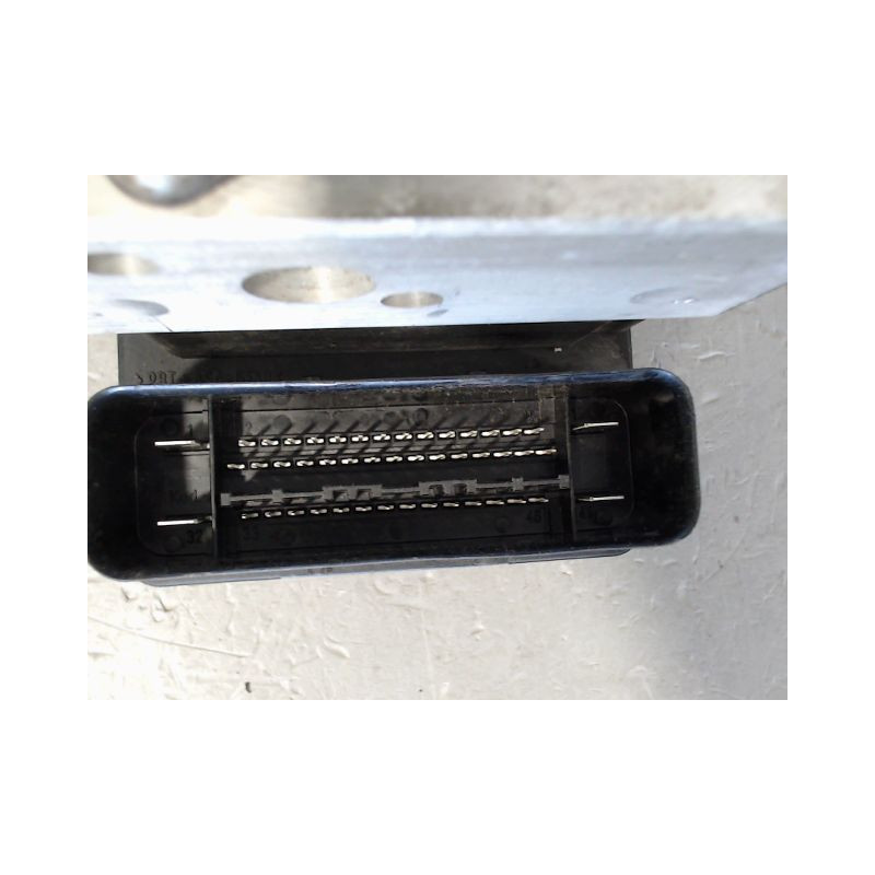 UNITE HYDRAULIQUE ABS FORD FOCUS