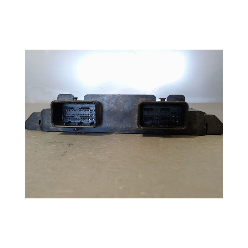 CALCULATEUR MOTEUR PEUGEOT PARTNER