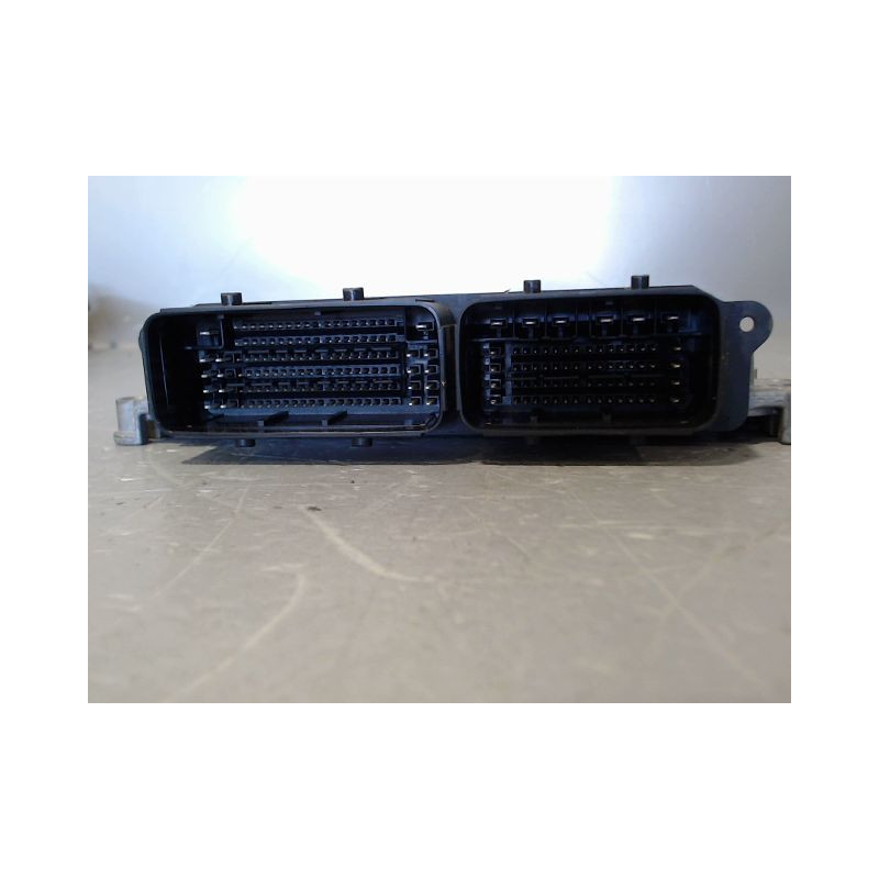 CALCULATEUR MOTEUR PEUGEOT 208