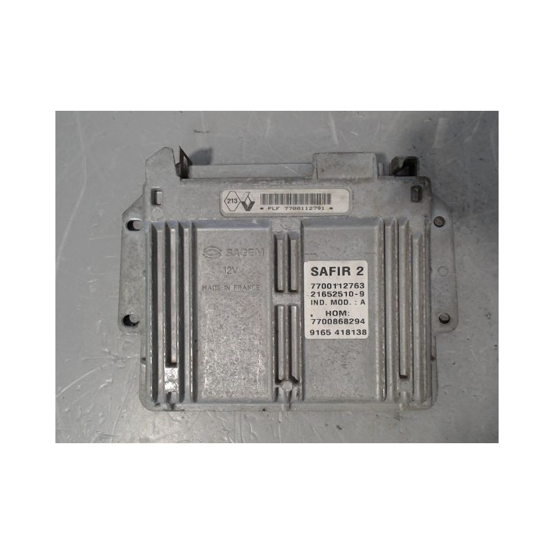 CALCULATEUR MOTEUR RENAULT CLIO