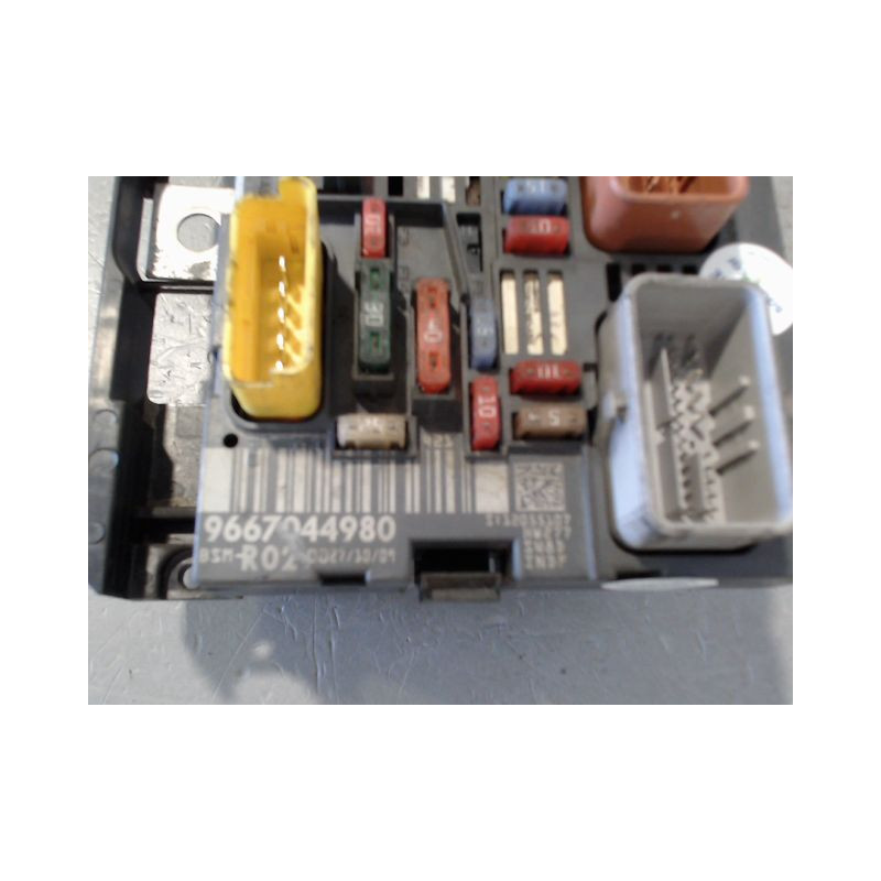 BOITE A FUSIBLES CITROEN C5