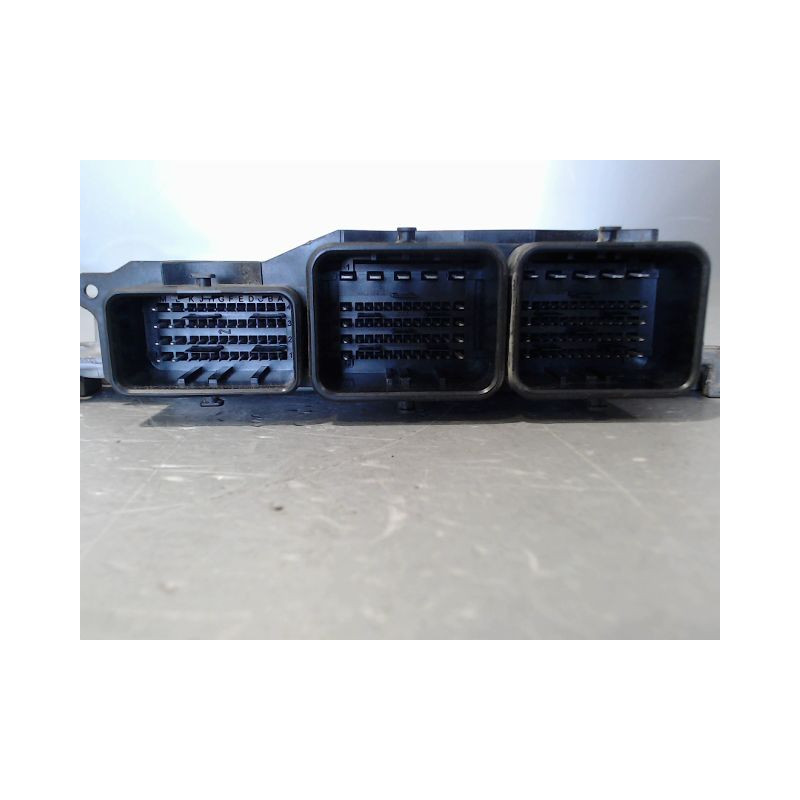 CALCULATEUR MOTEUR PEUGEOT 208
