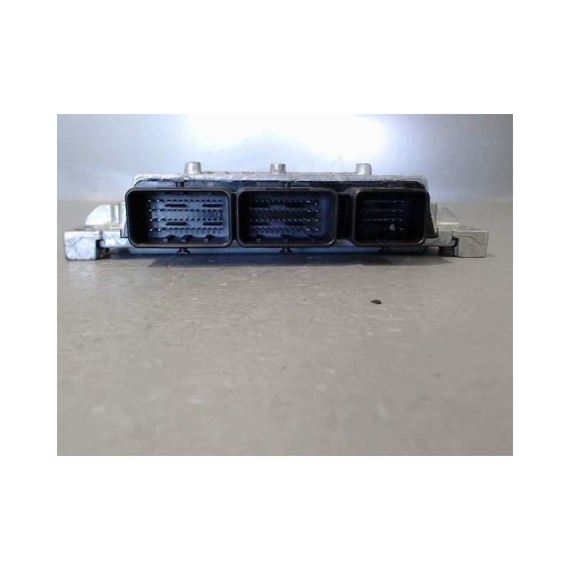 CALCULATEUR MOTEUR FORD S-MAX