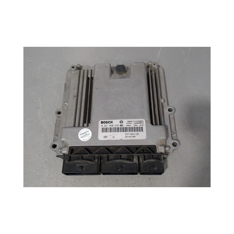 CALCULATEUR MOTEUR RENAULT CLIO