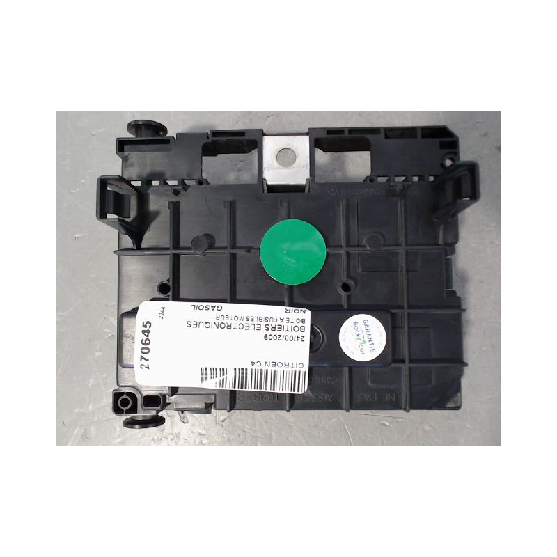 BOITE A FUSIBLES CITROEN C4