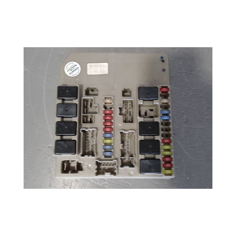 BOITE A FUSIBLES RENAULT CLIO III ESTATE 2008-