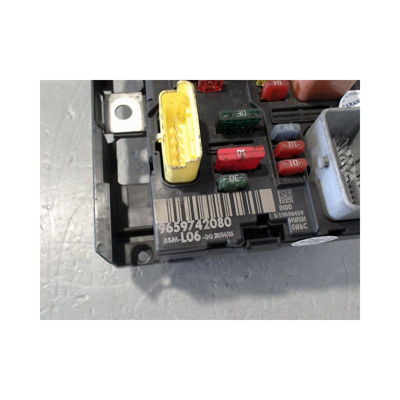 BOITE A FUSIBLES PEUGEOT 307 2001-2005
