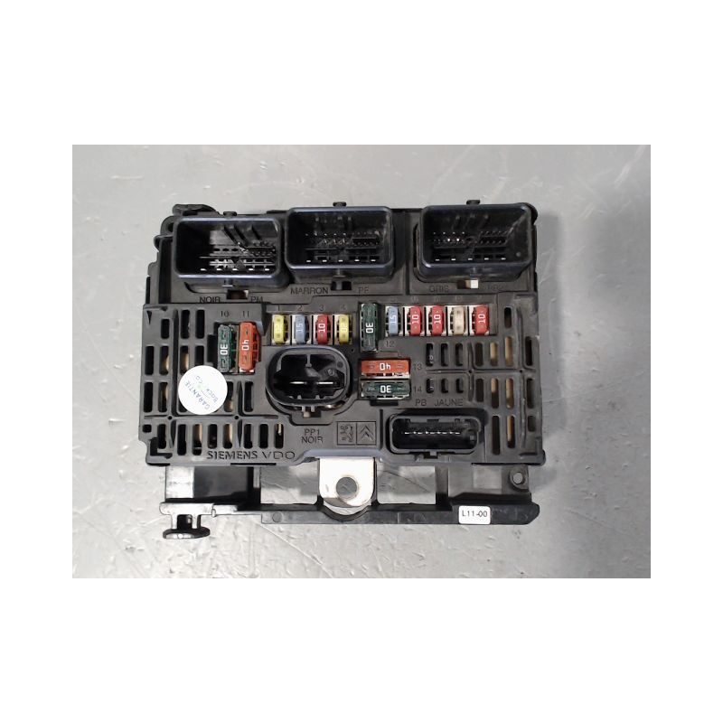 BOITE A FUSIBLES CITROEN C5 2004-2008