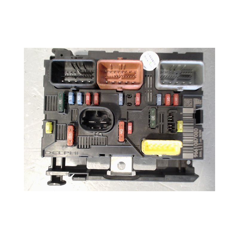 BOITE A FUSIBLES PEUGEOT 307 2005-2007