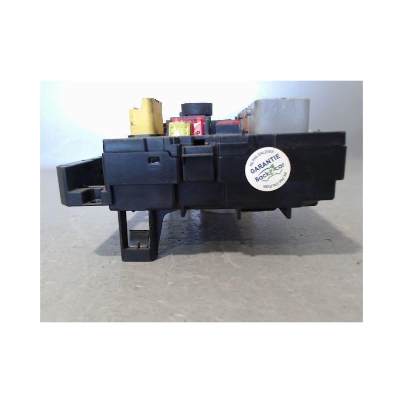 BOITE A FUSIBLES PEUGEOT 307 SW 2005-