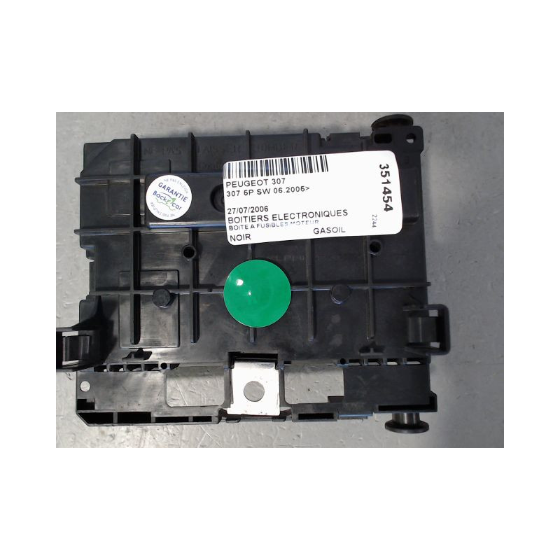 BOITE A FUSIBLES PEUGEOT 307 SW 2005-
