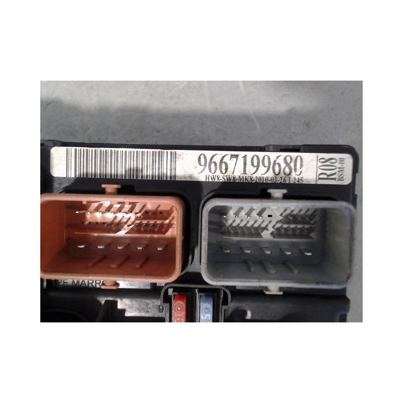 BOITE A FUSIBLES CITROEN DS3 2009-