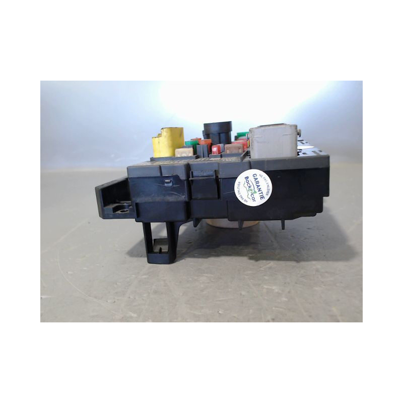 BOITE A FUSIBLES PEUGEOT 3008 2009-