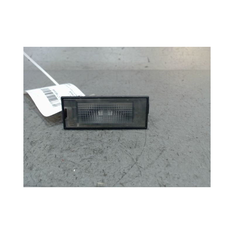 ECLAIREUR PLAQUE DE POLICE GAUCHE RENAULT MEGANE