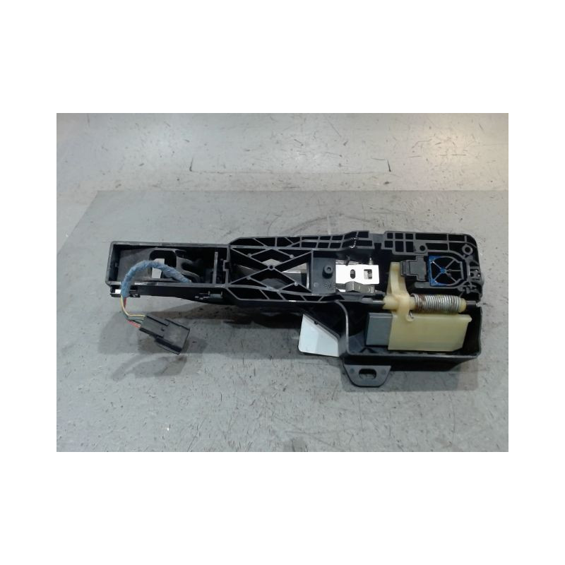 POIGNEE EXTERIEURE PORTE AVANT DROIT RENAULT MEGANE