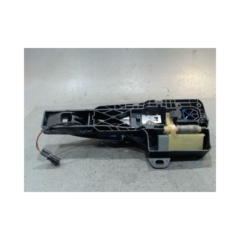 POIGNEE EXTERIEURE PORTE ARRIERE DROIT RENAULT MEGANE