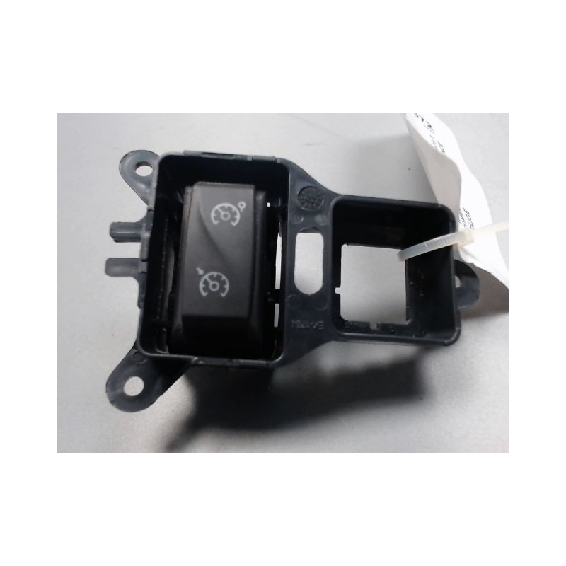 COMMANDE REGULATEUR/LIMITATEUR VITESSE RENAULT CLIO IV 2012-
