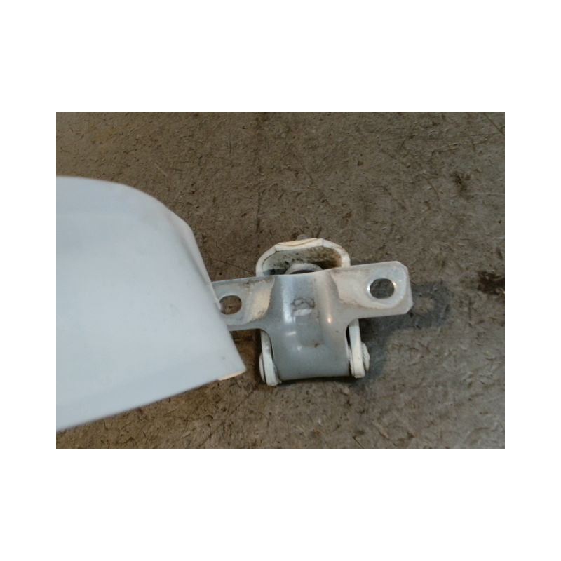 CHARNIERE HAYON D CITROEN C-ZERO