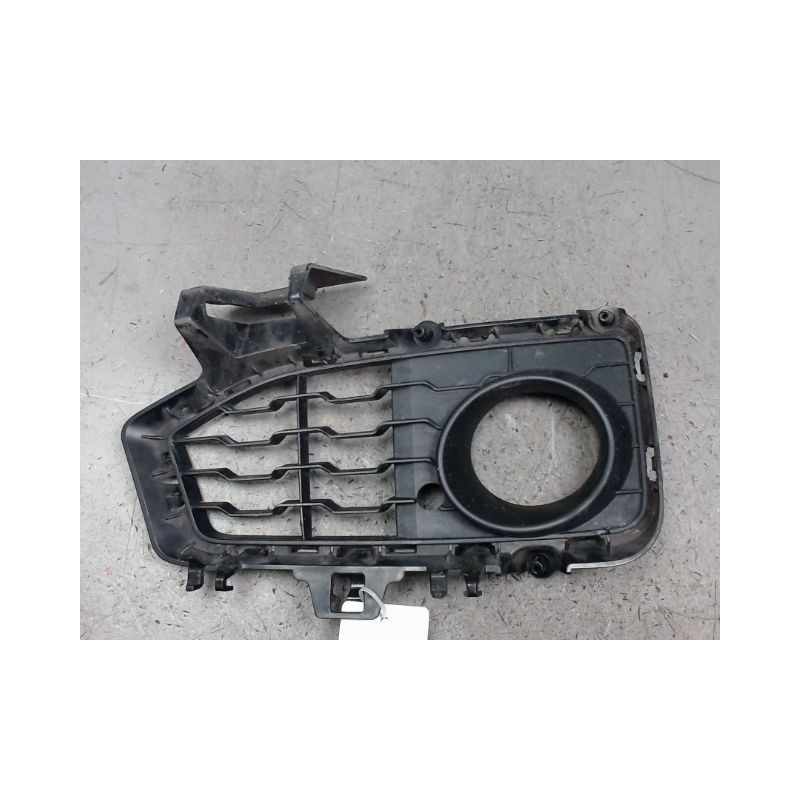 GRILLE VENTILATION PARE-CHOC AVD B.M.W. SERIE 4
