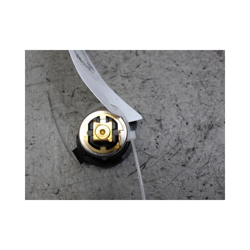 PRISE 12V AV FORD T.CONNECT