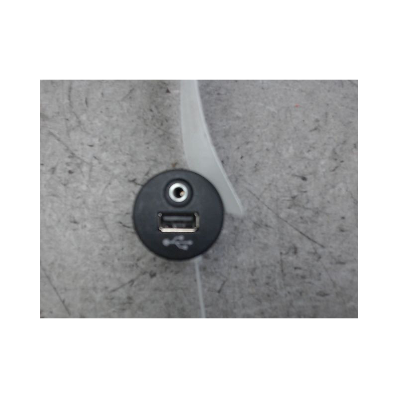 PORT USB/AUX NISSAN JUKE