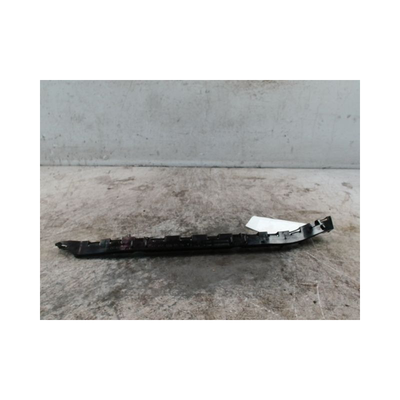 SUPPORT PARE-CHOC ARD MERCEDES CLASSE C BREAK 2004-