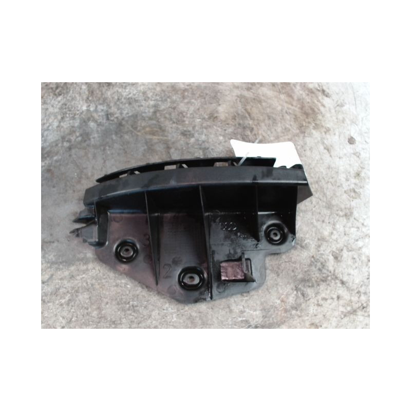 SUPPORT PARE-CHOC ARG AUDI A3 2003-